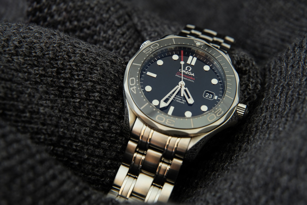 Omega Seamaster Professional 212.30.41.20.01.003 Black Dial Review-2