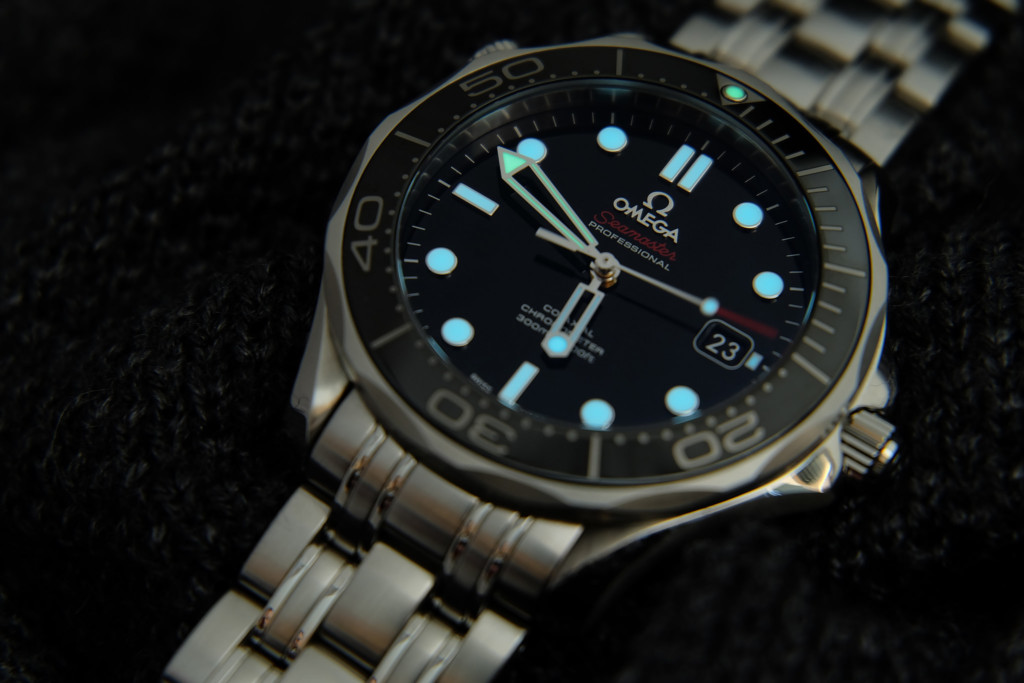 Omega Seamaster Professional 212.30.41.20.01.003 Black Dial Review-3