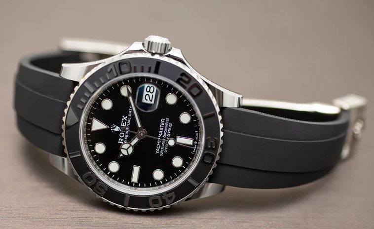 Rolex Oyster Perpetual Yacht-Master 42 side view