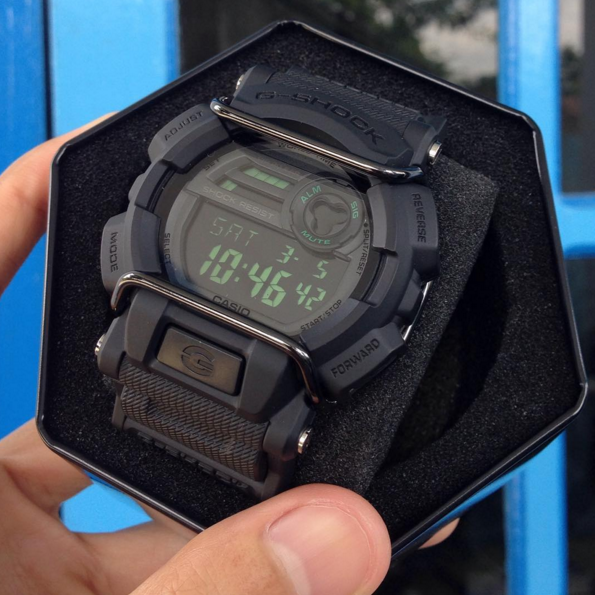 G-Shock GD-400 Military Watch Review-9