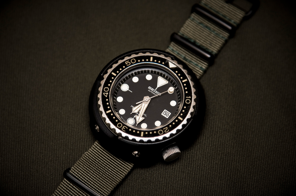 Best Dive Watch & Automatic Dive Watch Under $1000 - Atomic811