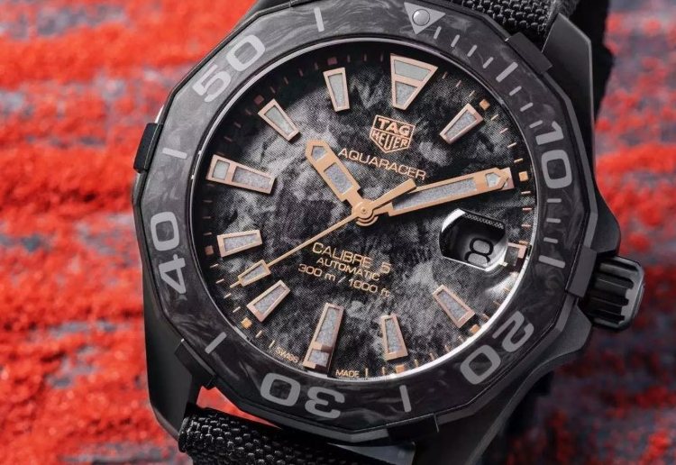 TAG Heuer Aquaracer Carbon Watch Review